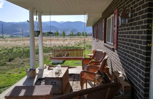 Salida House | Gather your Family and Friends and explore our historic Mtn Town!