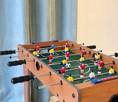 Petaling Jaya Apartment | Gathering 13-15pax Kids Friendly Near to SunwayPyramid 3R3B Soccer Table, Game Console, 5G WiFi Android Projector, Board Games 华人房东
