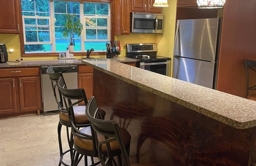 Maple Hill House | Gathering space in the Heart of West Hartford