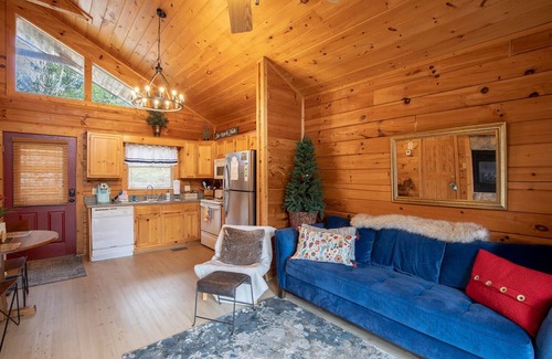 Gatlinburg Cabin | Gatlinburg Cabin Oasis for 2 with new hot tub and fab view!