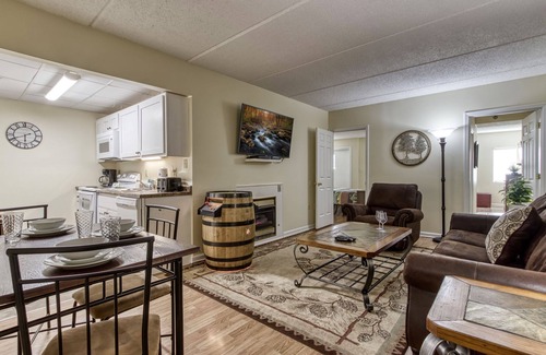 Gatlinburg Condo | Gatlinburg Towers Condo Unit 501 - Great Location! Close to Town!
