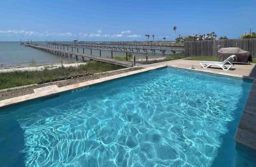 Rockport House | Gato Malo