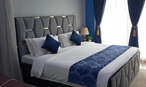 Greater Noida Apartment | Gaur City Studio