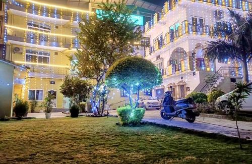 Tapovan House | Gaurav Family Guest House