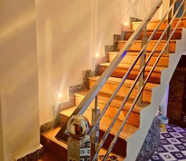 Sarnath Hotel | GAURI INN PAYING GUEST HOUSe