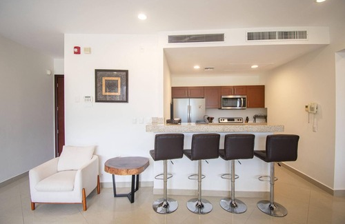 Marina Mazatlan Condo | Gavias Grand-Cerritos Get Away