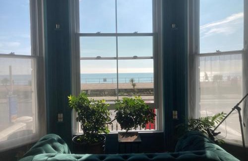 Hastings Apartment | Gavin's Sea Pad