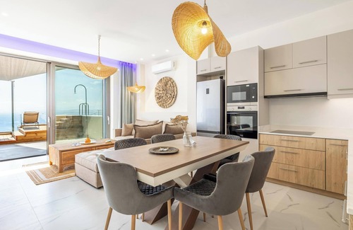 Agia Pelagia Villa | Gaze upon the endless blue
