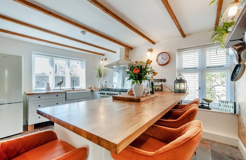 Sandwich House | Gazen View Cottage - Three Bedroom House, Sleeps 6