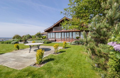 Barrow-in-Furness Cottage | Cabin ∙ 5 bedrooms ∙ 10 guests