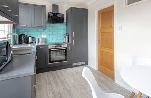 Bath Apartment | Beautiful Central 1-Bed Apartment!! ££Deals on now