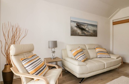 Launceston Cottage | Cabin ∙ 1 bedroom ∙ 2 guests