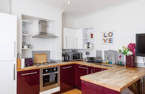 Brighton City Centre Apartment | Trendy Central 1 Bed Flat with Roof Terrace
