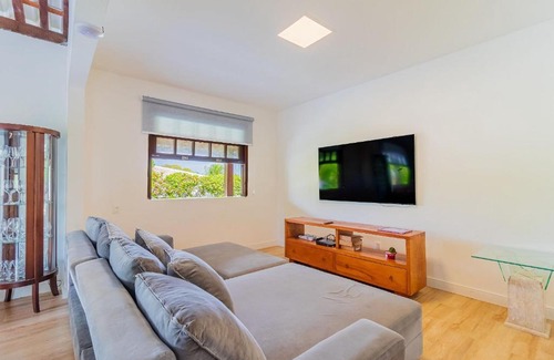 Guarajuba House | GB77 Great House 5/4, Pool and Barbecue