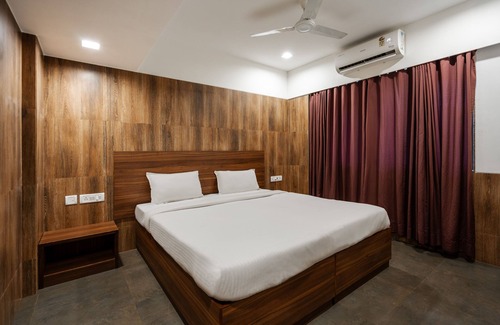 Mira Road East Hotel | GCC Sonal Apartments