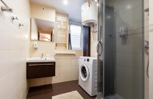 Gdynia Apartment | Gdynia Morska Comfort Apartment by BookingHost