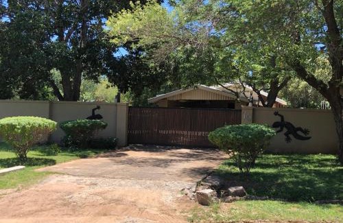 Hectorspruit Resort | Gecko Cottages