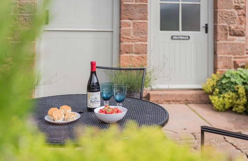 Penrith Cottage | Geltsdale Hows, Kirkoswald - a cottage that sleeps 3 guests in 2 bedrooms