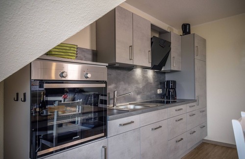 Horum Apartment | Gemütlich Eingerichtete Ferienwohnung im Obergeschoss für 4 Personen + Kleinkind