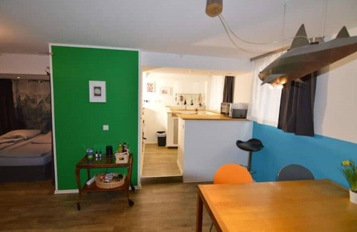 Mitte Apartment | Gemütlich Zentrale Souterraint Wohnung 65qm