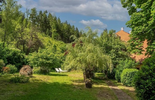 Neunburg vorm Wald Apartment | Gemütliche 140qm Ferienwohnung für Vier Personen