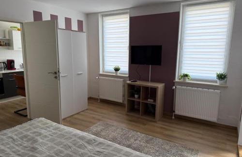 Vechelde Apartment | Gemütliche Appartement 1 - mit Küche und Bad zur Eigennutzung -Schuster Homes-