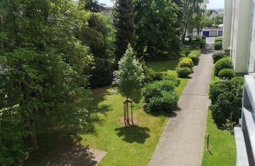 Niederwerrn Apartment | Gemütliche Ferienwohnung für bis zu 6 Personen mit Balkon