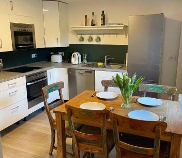 Leinde Apartment | Gemütliche Ferienwohnung Leinde