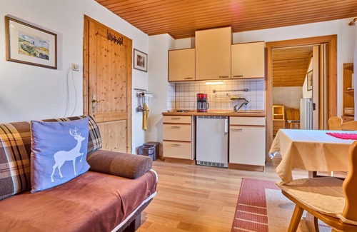 Rabenstein Apartment | Gemütliche Ferienwohnung mit großem überdachtem Süd-Balkon