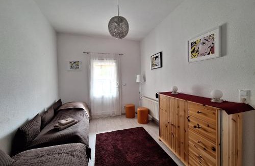 Zwenkau Apartment | Gemütliche Vier-Zimmer-Ferienwohnung "L12" in Zwenkau bei Leipzig im Neuseenland