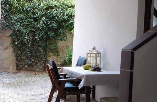 Altstadt Apartment | Gemütliches 70qm Ferienhaus, 2-stöckig, mit Vitalsauna + Lichttherapie