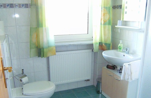 Bad Birnbach Apartment | Gemütliches Appartement mit Wlan und Parkplatz