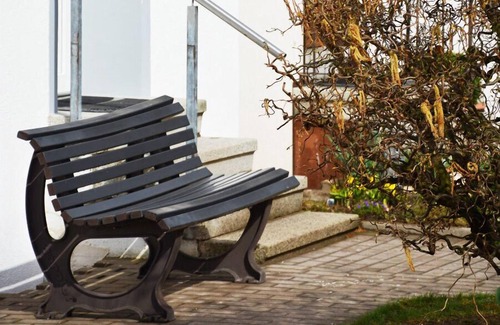 Zirndorf Apartment | Gemütliches Feriendomzil (80qm) mit Balkon und kostenlosem WLAN