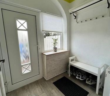 Magdeburg Apartment | Gemütliches Reihenhaus mit Terrasse