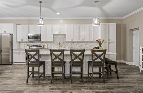 Fredericksburg House | Gem in a box!