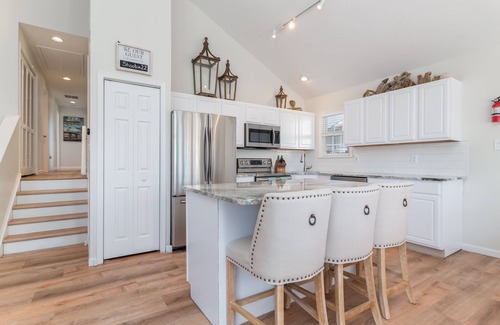 Gold Coast Condo | Gem of the Gold Coast! Don’t wait, Book Now for summer 2026!