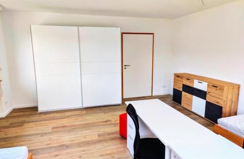 Heidenheim an der Brenz Apartment | Gemeinschaftsunterkunft Doppelzimmer für max 8P I 2 Bäder I Küche I einzeln oder komplett buchbar
