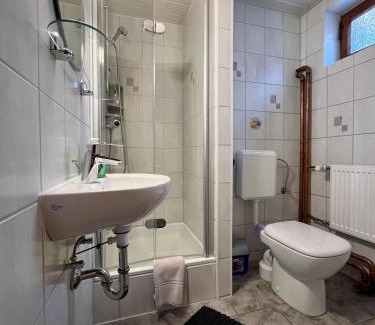 Sieber House | Gemuetliches-kleines-Ferienhaeuschen-Nr-3-im-Harz-fuer-max-3-Personen-inkl-Balkon
