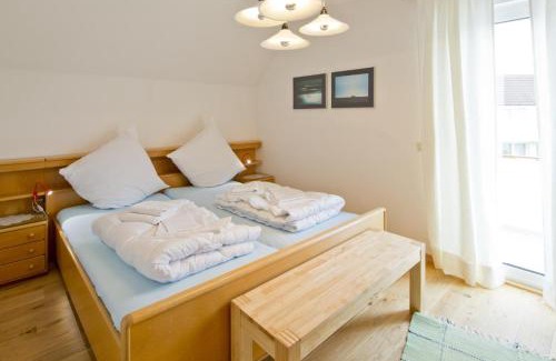 Scheid House | Gemutliche 93m2Fewo mit 2 Schlafzimmern und seitlichem Seeblick vom Balkon