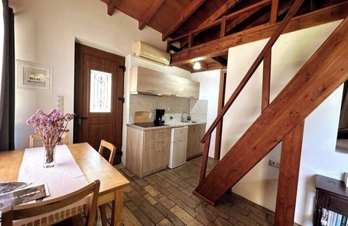 Kanelion Apartment | Genari Beach Apartments -Garden view Apartment