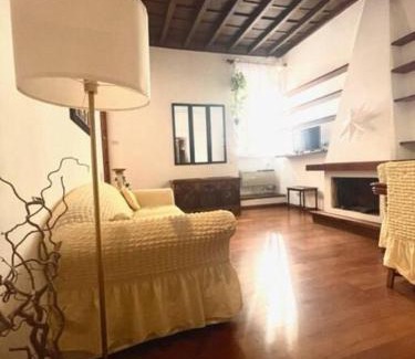 Trastevere Apartment | Gens Iulia Luxury Appartament