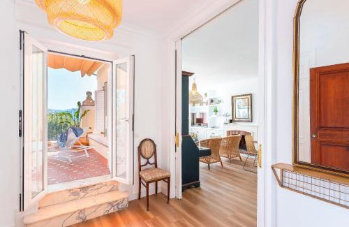 Ensanche Centro Apartment | Genteel Home Plaza de la Marina