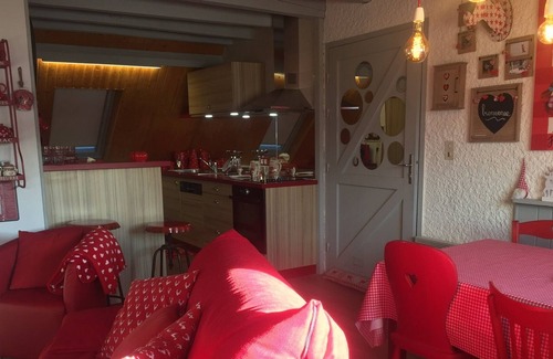 Curieres Ski Chalet | Gentiane accommodation on the 1st floor in an Arpaulia chalet located at the Laguiole station