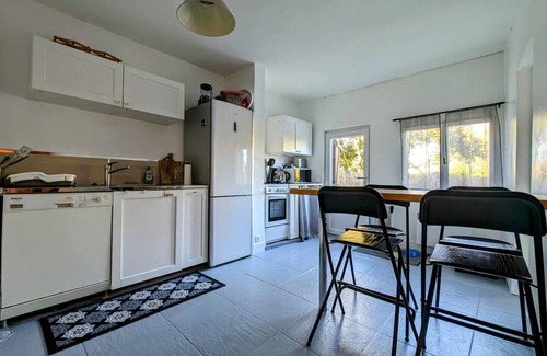 Chennebrun House | Gentle living on the banks of the River Avre