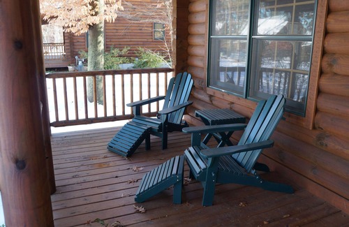 Saugatuck Cabin | Genuine log cabin in Saugatuck area Goshorn Lake in Hidden Dunes Community
