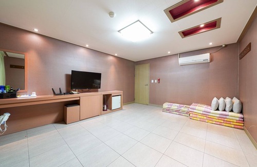 Geoje Hotel | Geojedo Jangseungpo Vision