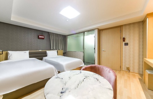 Okpo-dong Hotel | Geojedo Okpo Win Hotel