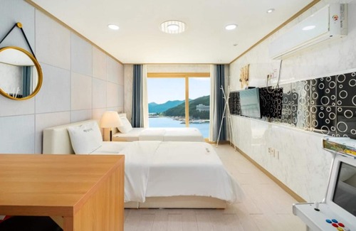 Irun-myeon House | Geojedo Pension Venecia