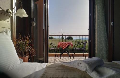 Polygyros House | Geomelia Guest Studio 1 & Geomelia Guest Studio 2