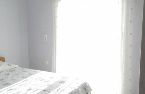 Spata-Artemida Apartment | GEORGE HOUSE